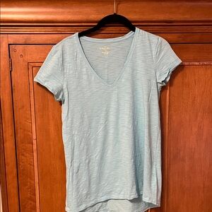 Lilly Pulitzer Light Blue V-Neck Women's Tee. Size S